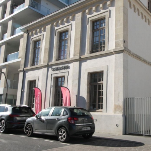 Devanture de l'agence Plurial Home Expert de Reims